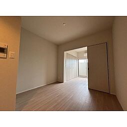 MAXIV CROS 江坂 203 2階1LDKのリビング/ダイニング