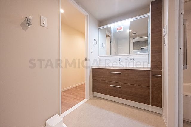 洗面 ルネサンスシティ本牧 2階/-