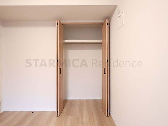 各部屋に収納が...