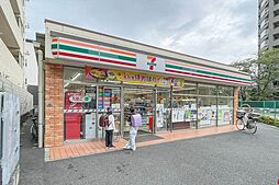 セブンイレブン西早稲田1丁目新目白通り店 58m