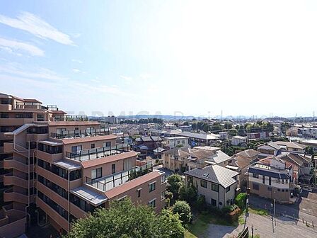 お部屋からの眺望は遮る建物が少ないので開放的です。