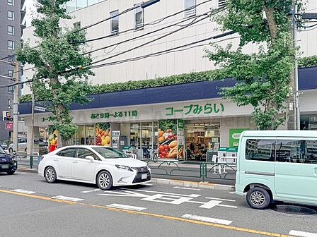 コープみらい コープ中野中央店 81m