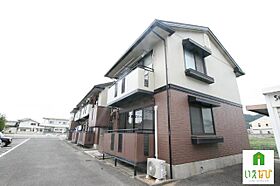 香川県高松市円座町（賃貸アパート1LDK・1階・42.02㎡） その1