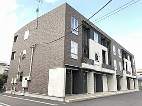 香川県丸亀市城東町１丁目（賃貸アパート1LDK・3階・53.01㎡） その1