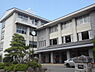 周辺：中学校「飯田市立緑ケ丘中学校まで2004m」
