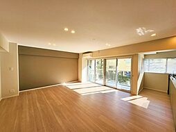 高輪スカイマンション 2階3LDKのリビング/ダイニング