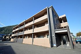 ヴェリテアムール  ｜ 広島県広島市安佐北区可部南4丁目（賃貸マンション3LDK・2階・56.82㎡） その1