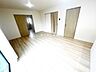 室内：1階洋室　6帖