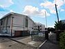 周辺：桃山小学校　徒歩約8分　約594ｍ　教育目標：児童としての自覚を持ち、心身ともに健康で自ら学び実行する子の育成に努める。