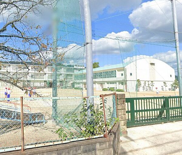 画像16:【小学校】岡山市立高島小学校まで1244ｍ