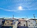 窓を開けると広...