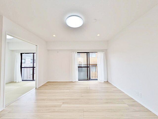 リビング/ダイニング サンレイ高野台 4階/-