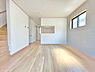 リビング/ダイニング：豊かな居住性と、安心感を満たすクオリティが見事に調和した住空間。