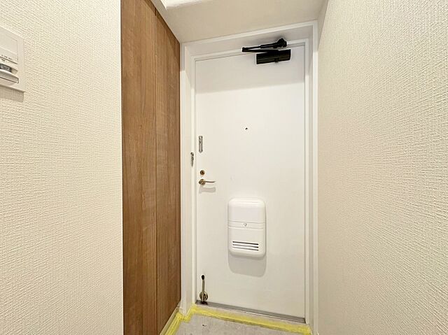 玄関 エンゼルハイム中央本町 1階/-