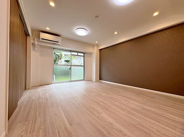 リビング/ダイニング エンゼルハイム中央本町 1階/-