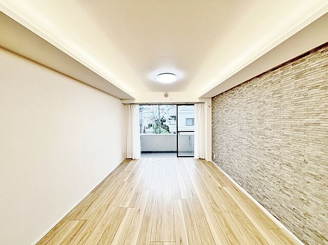 リビング/ダイニング メゾンセゾン落合 2階/-