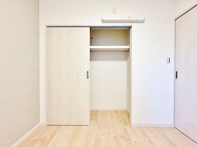 収納 ロイヤルプラザお花茶屋 2階/-