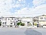バルコニー：窓を開けると広がる青空。心をリフレッシュして日々を過ごしていきましょう。