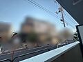 頬をなでる、優...
