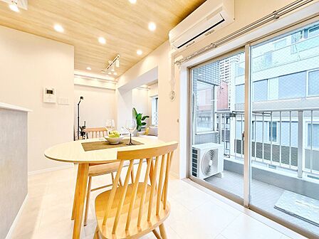 豊かな居住性と、安心感を満たすクオリティが見事に調和した住空間。