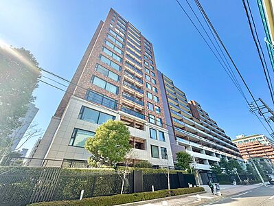 外観：資料には掲載していない情報が、現地にはたくさんあります。是非一度、現地をご確認ください。