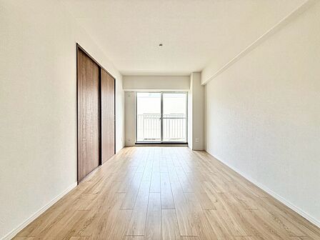 飾り過ぎないシンプルな内装と偏り過ぎないデザインで統一しました。