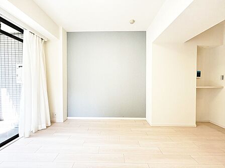 飾り過ぎないシンプルな内装と偏り過ぎないデザインで統一しました。