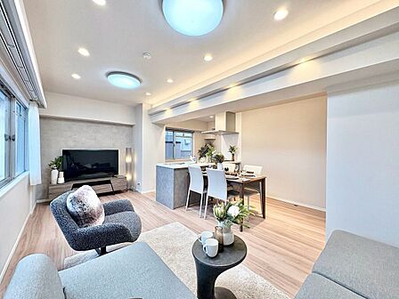 豊かな居住性と、安心感を満たすクオリティが見事に調和した住空間。