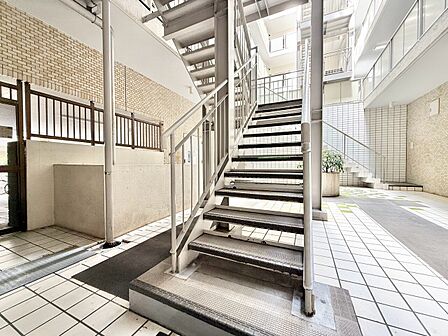 大切に管理されてきたマンションならではの、良好な管理体制が伺えます。