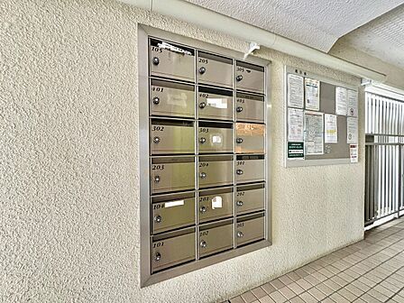 郵便物を受け取るための郵便受けも、きちんと管理されています。