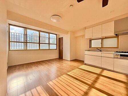 「空間が織り成すひとつ先の住み心地」を演出します。