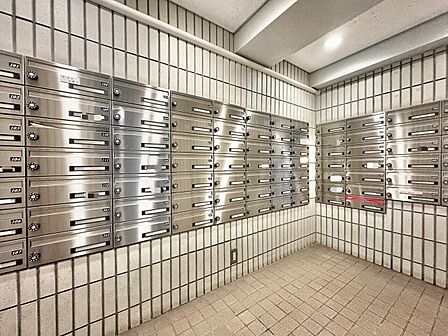 郵便物を受け取るための郵便受けも、きちんと管理されています。