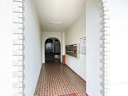 エントランスは、毎日の行き帰りで使う大事な空間です。