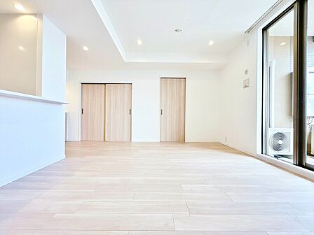 飾り過ぎないシンプルな内装と偏り過ぎないデザインで統一しました。