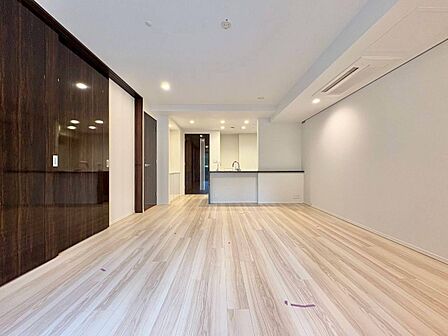 豊かな居住性と、安心感を満たすクオリティが見事に調和した住空間。