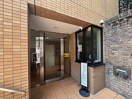 エントランスは、毎日の行き帰りで使う大事な空間です。