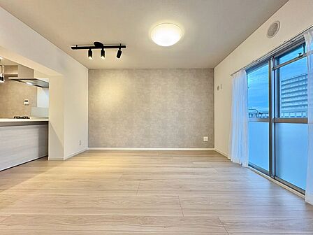 豊かな居住性と、安心感を満たすクオリティが見事に調和した住空間。
