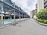 駐車場：本物件の駐車スペースです。車種制限のある場合もございますので、お気軽にお問い合わせくださいませ。