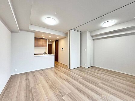 豊かな居住性と、安心感を満たすクオリティが見事に調和した住空間。