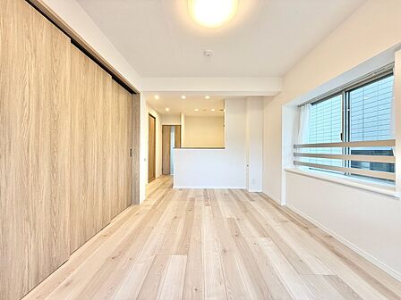 飾り過ぎないシンプルな内装と偏り過ぎないデザインで統一しました。