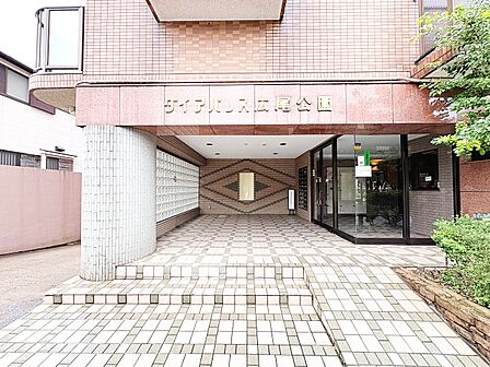 外と内をつなぐエントランスは、まさに顔となる場所。
