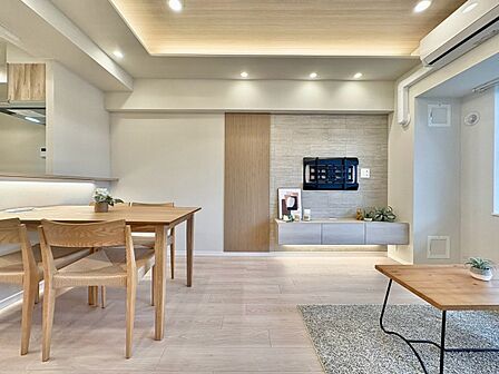 豊かな居住性と、安心感を満たすクオリティが見事に調和した住空間。