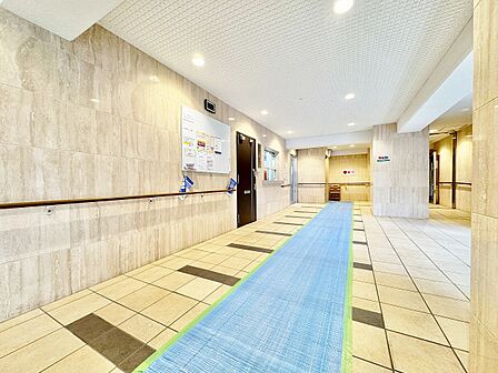 エントランスは、毎日の行き帰りで使う大事な空間です。