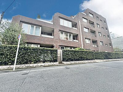 外観:資料には掲載していない情報が、現地にはたくさんあります。是非一度、現地をご確認ください。 外観:資料には掲載していない情報が、現地にはたくさんあります。是非一度、現地をご確認ください。