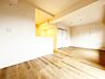 室内：飾り過ぎないシンプルな内装と偏り過ぎないデザインで統一しました。