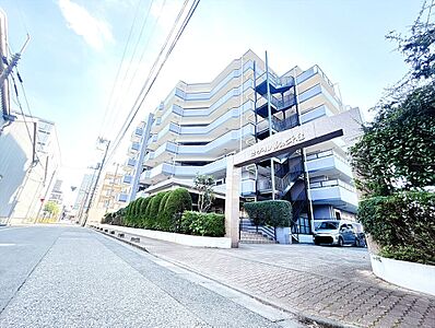 外観:資料には掲載していない情報が、現地にはたくさんあります。是非一度、現地をご確認ください。 外観:資料には掲載していない情報が、現地にはたくさんあります。是非一度、現地をご確認ください。