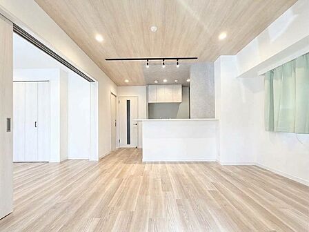 居心地の良い空気感は、暮らしのステージを彩り、心からのやすらぎと満足感を与えてくれます。