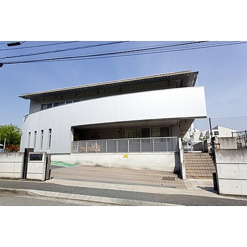 幼稚園・保育園「私立ナーサリーつづき保育園まで190ｍ」