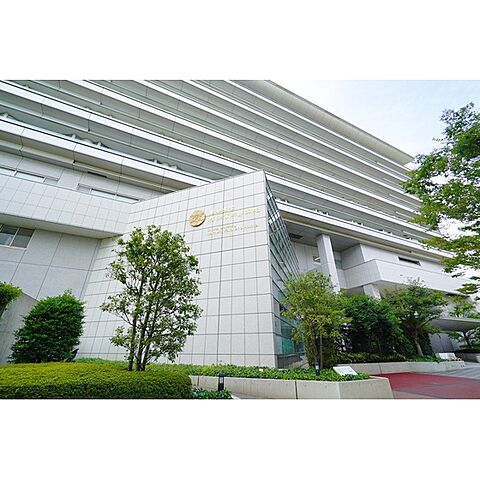 病院「昭和大学横浜市北部病院（総合）まで1900ｍ」