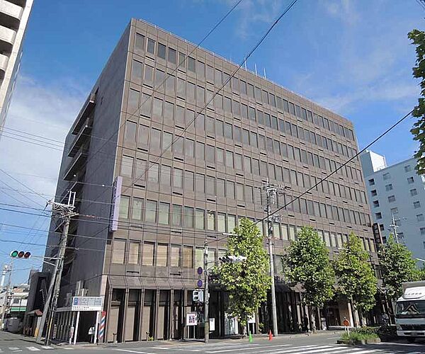画像26:京都銀行 西五条企業会館支店まで439m 西大路五条を南へ向かったところにございます。